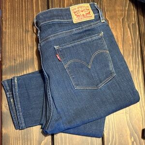 Levi's 711 Skinny Jeans